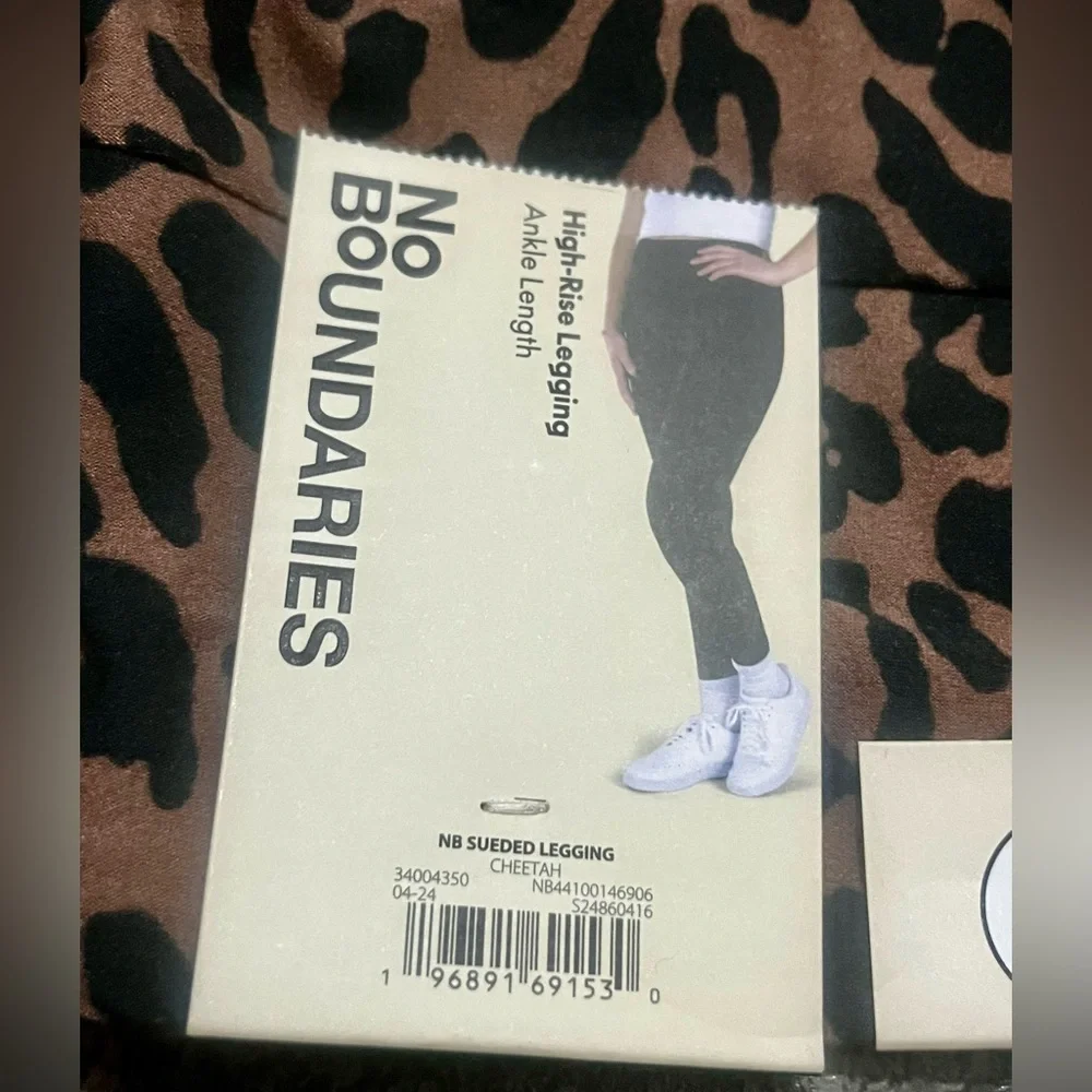 New! NoBo High Rise Ankle Length Brown and Black Cheetah Print Leggings - Picture 2 of 3